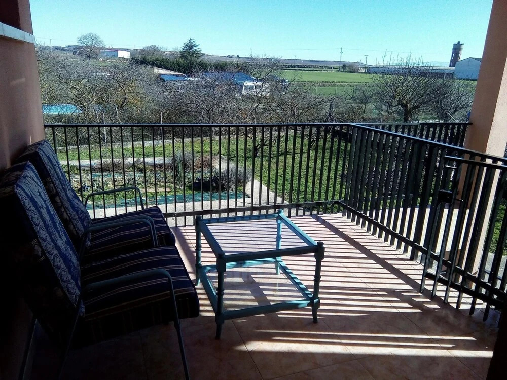 House With 3 Bedrooms in Casalarreina - 30 km From the Slopes