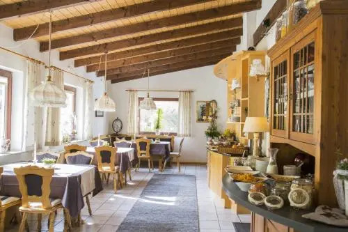Hotel-Pension-Waldblick Garni
