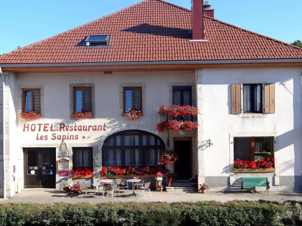 Logis Hôtel les Sapins