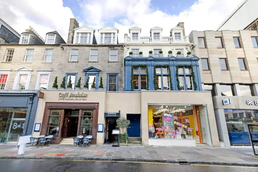 ALTIDO Luxury 2BR home on George Street