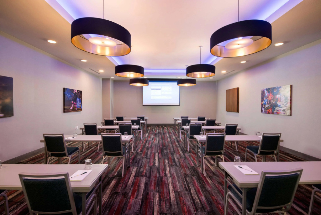 La Quinta Inn & Suites by Wyndham Wisconsin Dells- Lake Delton