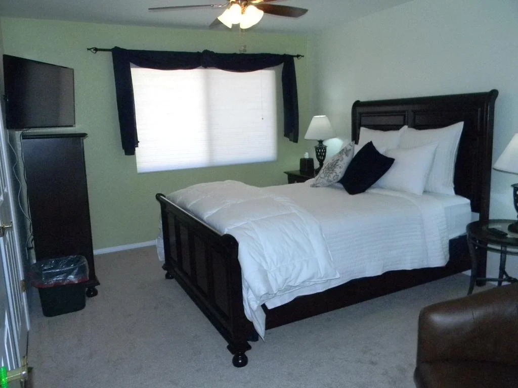 Whispering Creek Bed & Breakfast