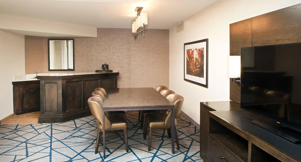 Embassy Suites by Hilton Detroit - Livonia/Novi