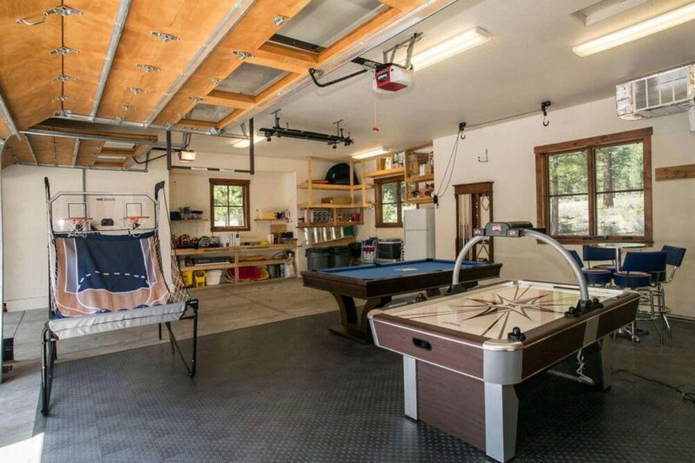 The Lodge at Gray's Crossing by Tahoe Mountain Properties