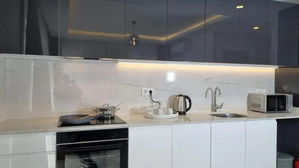Elite Luxury Suite - City 3