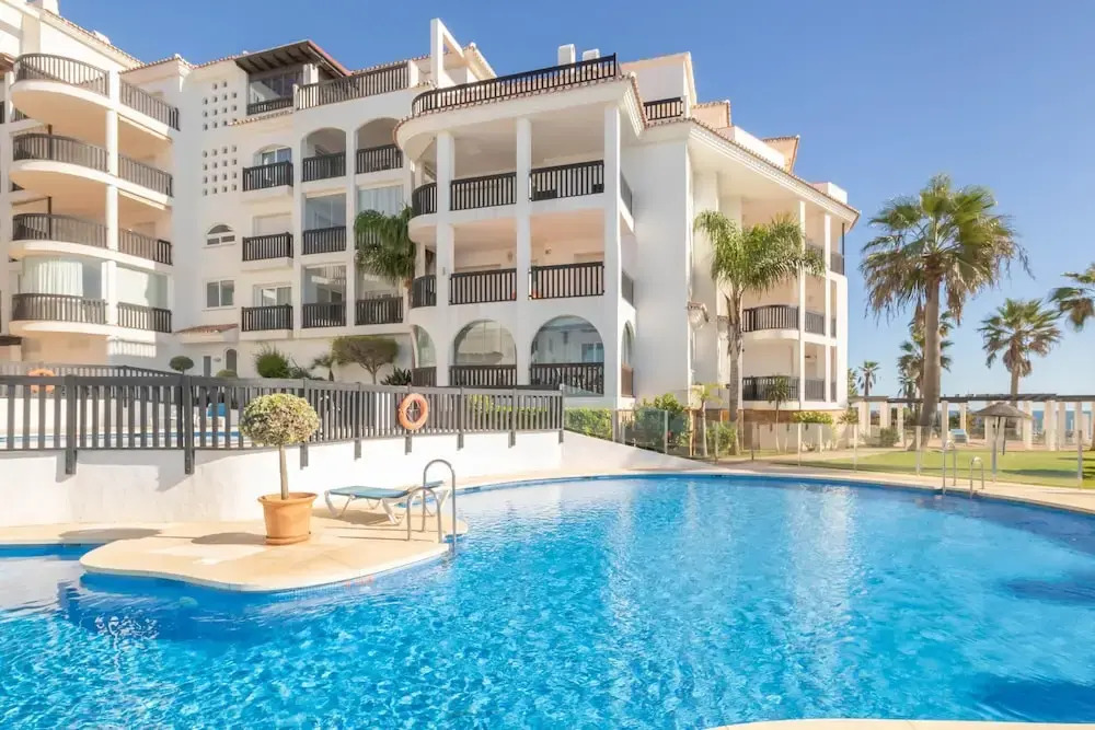 Puerta del mar 2 Beachfront and Pool