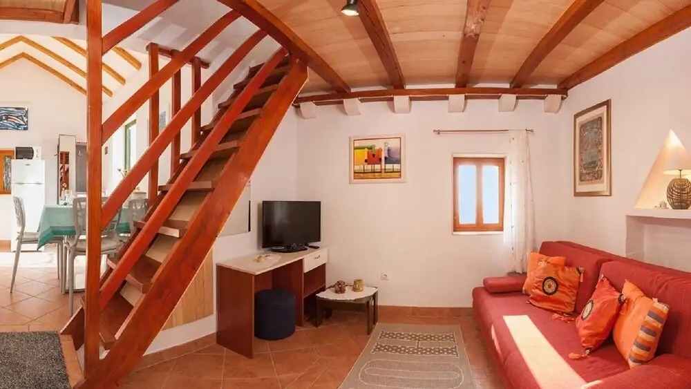 Ivo - House With Pool - H