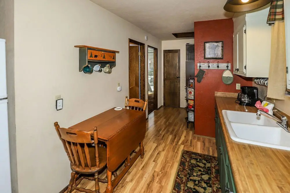 Moonridge Cottage-1817 by Big Bear Vacations