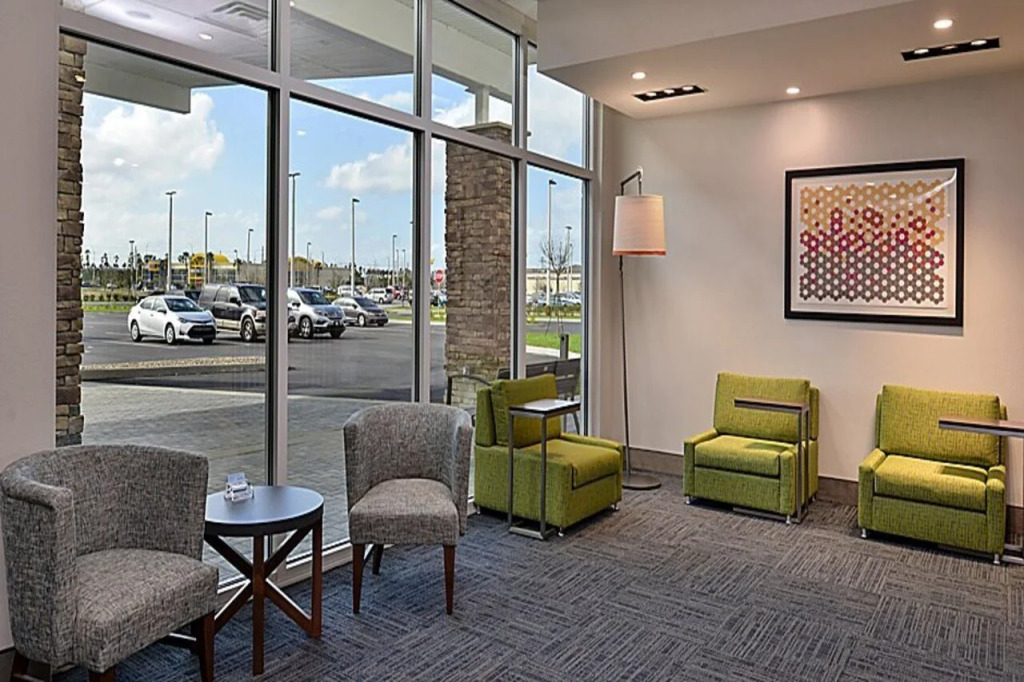 Holiday Inn Express Melbourne West by IHG
