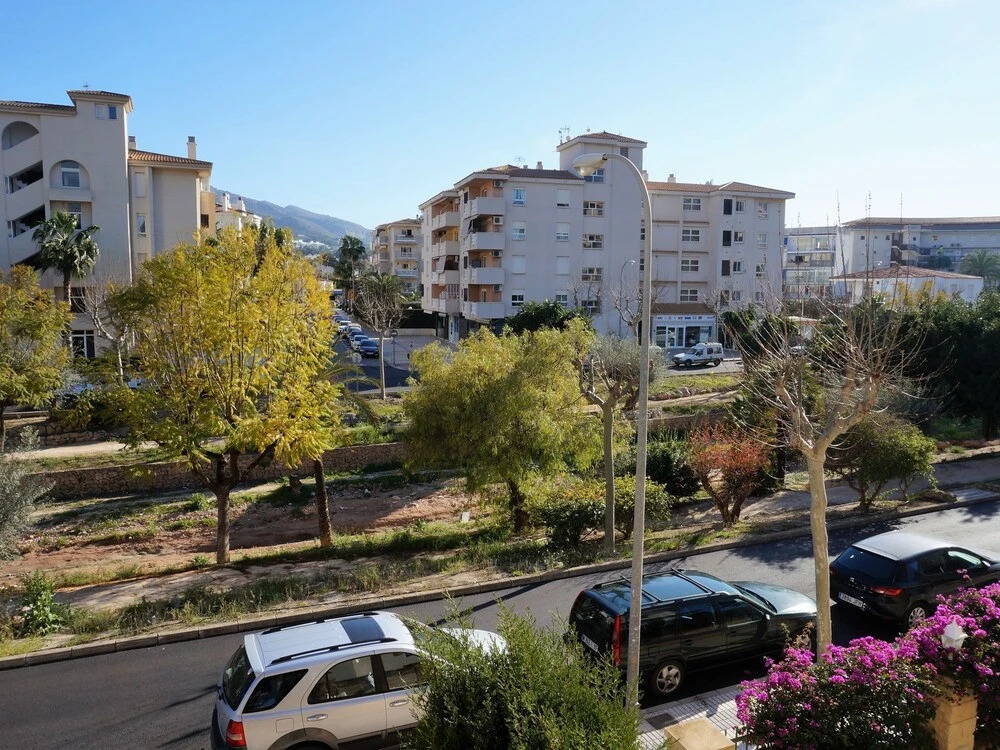 Lovely Apartment in Quiet Area near Beach