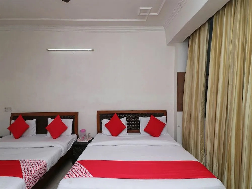 Oyo 29762 Hotel Meridian