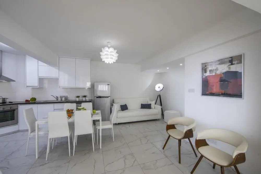 Larnaca Finikoudes Suite 405