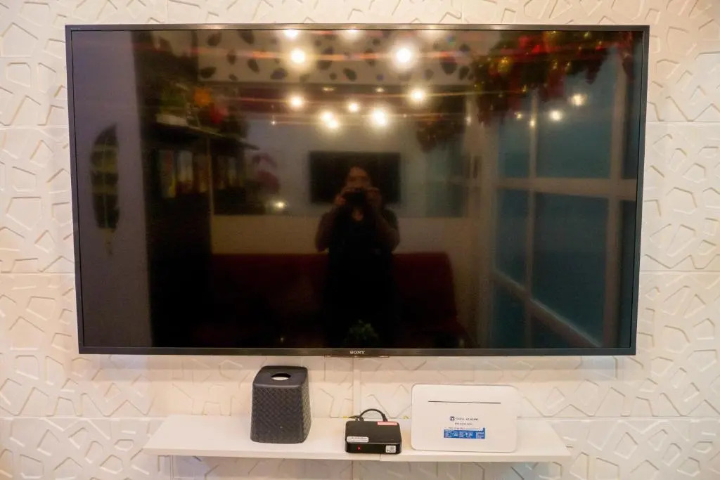 The Red Keep Condotel Tagaytay with Balcony and 55in 4k Netflix TV
