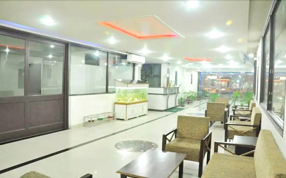 Hotel Dawat Palace