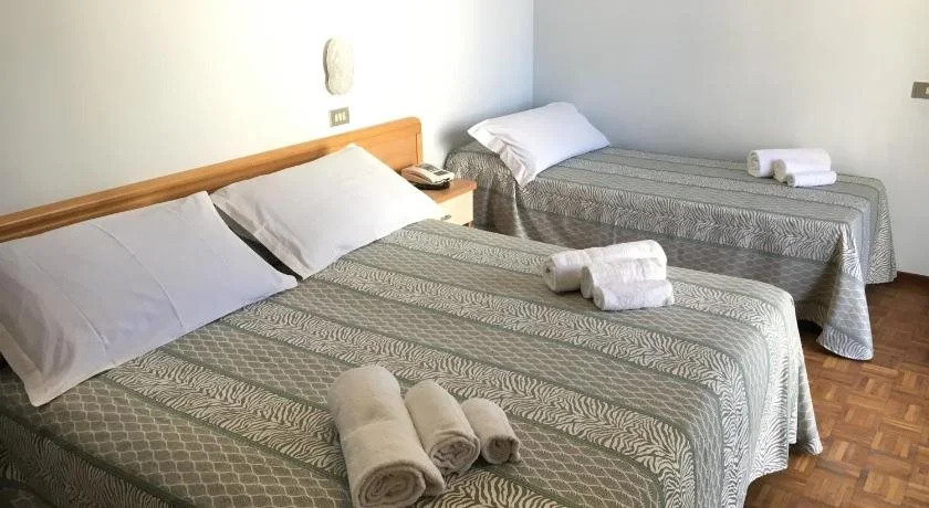 Hotel Consul