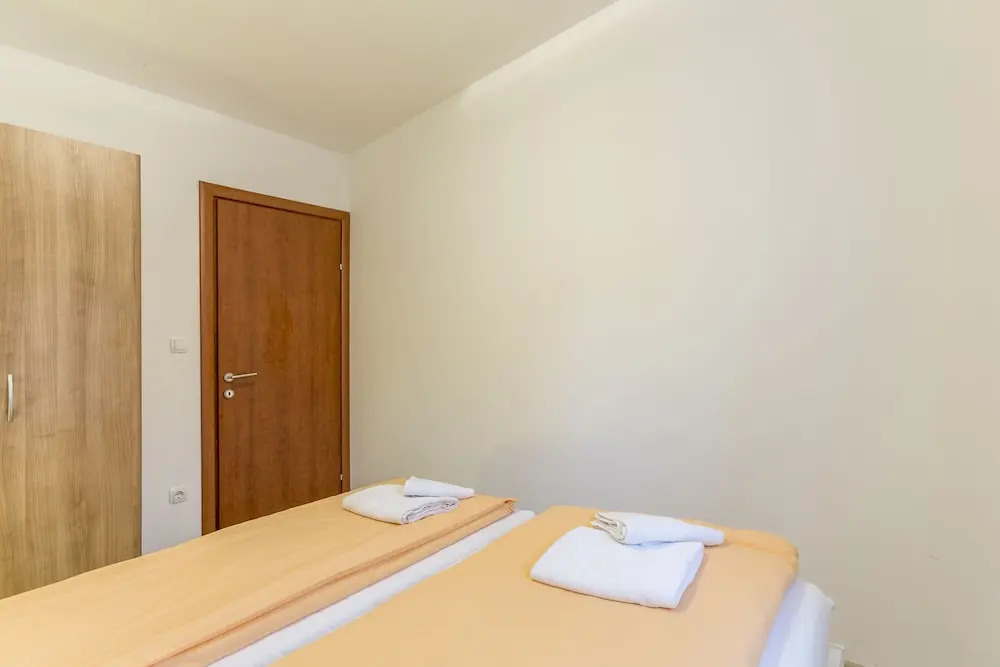 A2 - Spacious apt With the sea View & use of Pool