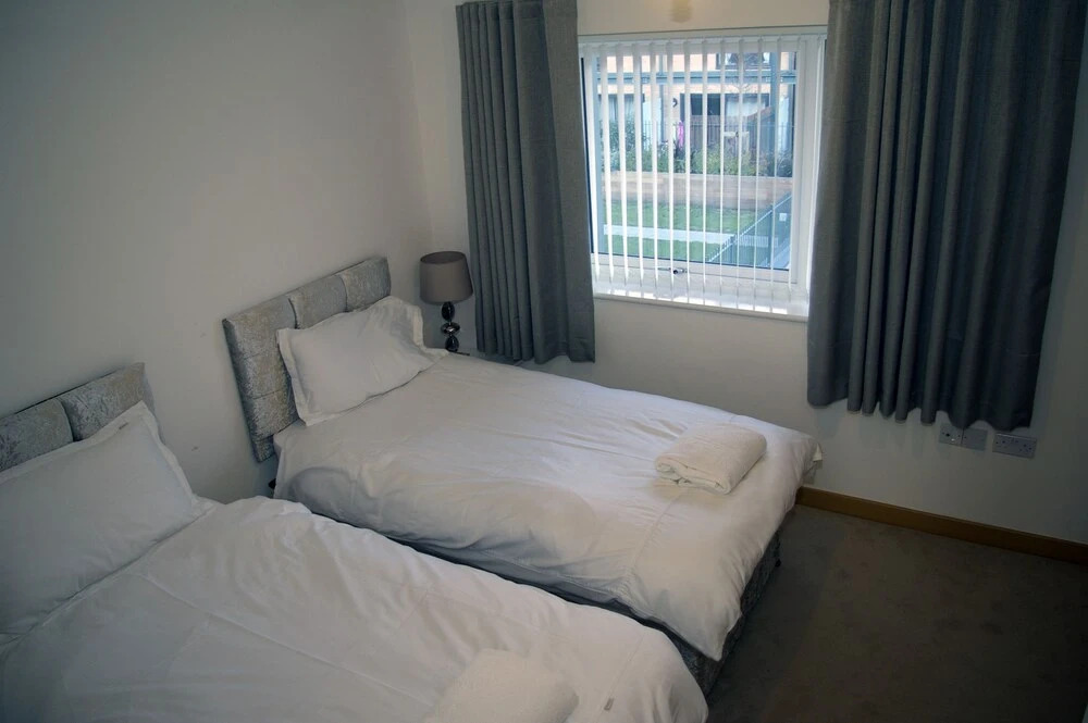 Ramsey Lodge 2-Bedroom Flat