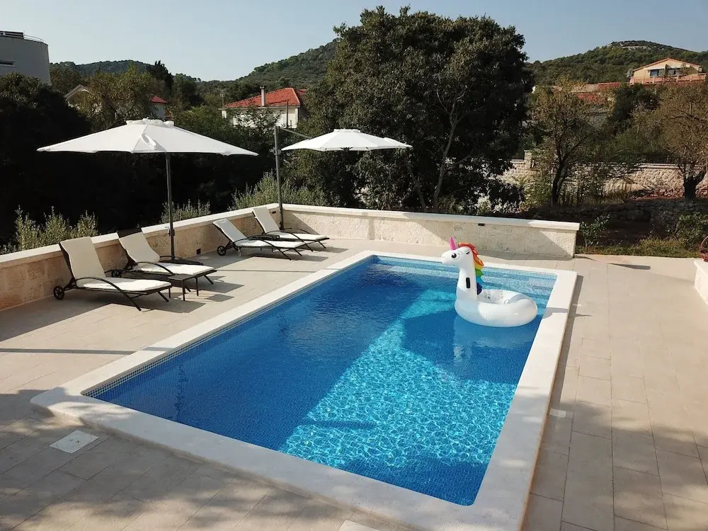 Beautiful Villa Sali Island Getaway Located 150 M From The Beach Private Pool