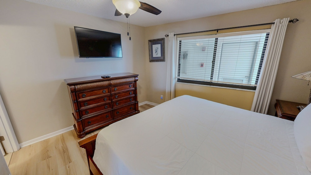 Mainsail 136 3 Bedroom Condo