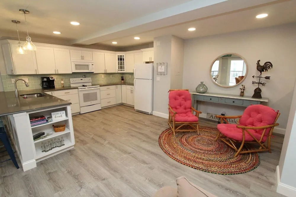 Henlopen Unit 417 by Long & Foster