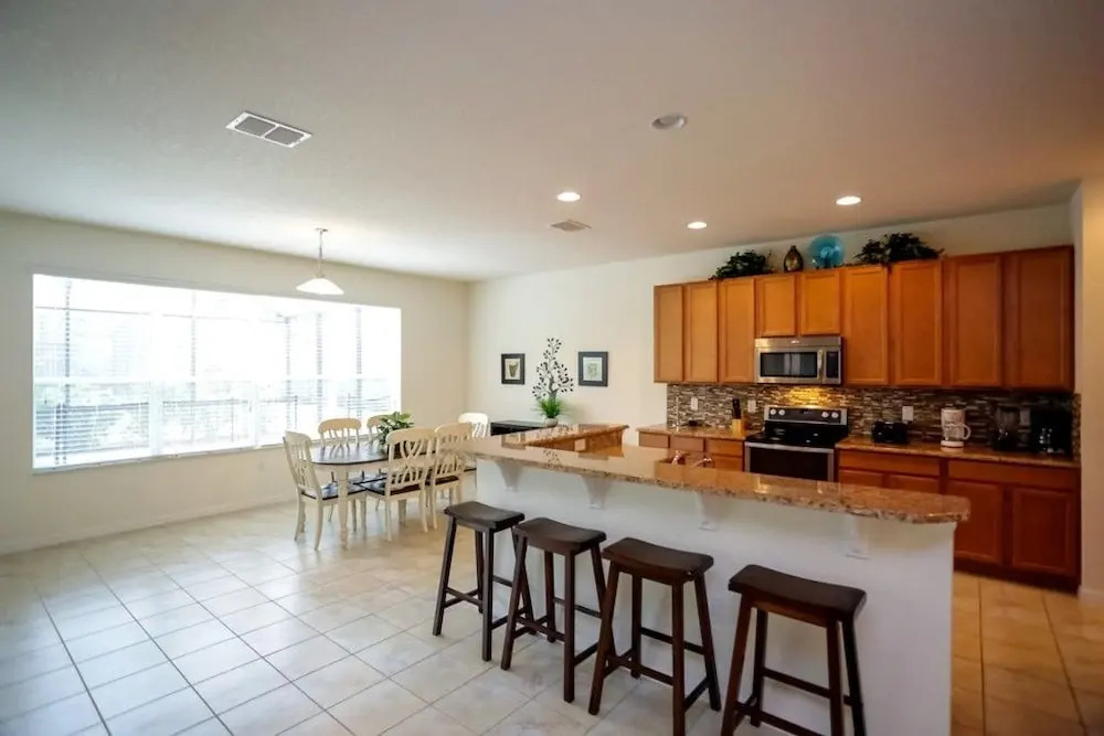 Bella Vida Resort 220 - Six Bedroom Villa with Private Pool