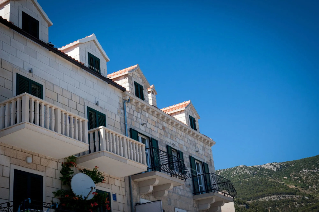 Seaside Apartments Bol