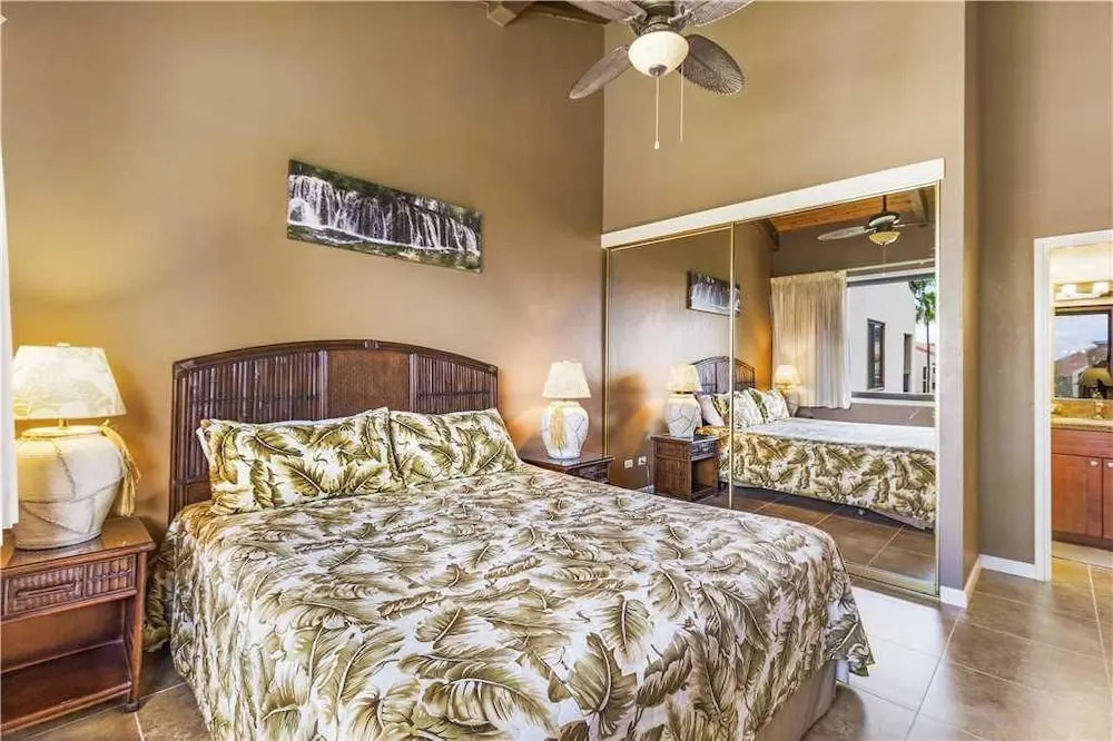 Kamaole Sands 2401 - Three Bedroom Condo with Ocean View