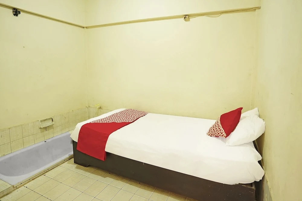 Hotel Rian Palembang by OYO Rooms