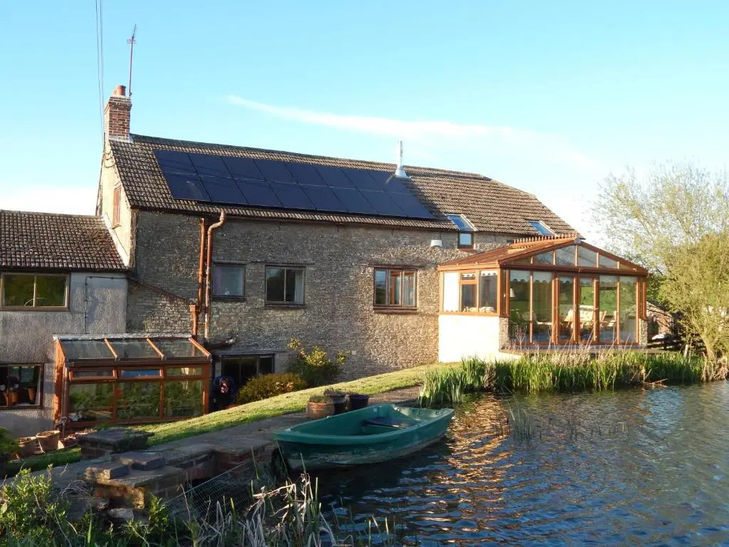 Astwell Mill Private accommodation near Silverstone
