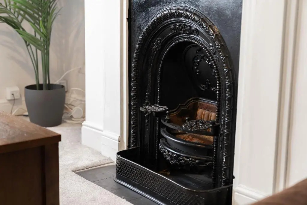 Luxury Harborne Townhouse l 4 Bedrooms l Parking l Patio