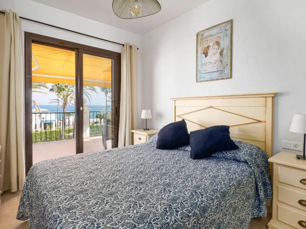Frontline Beach Apartment Marina Real 5009