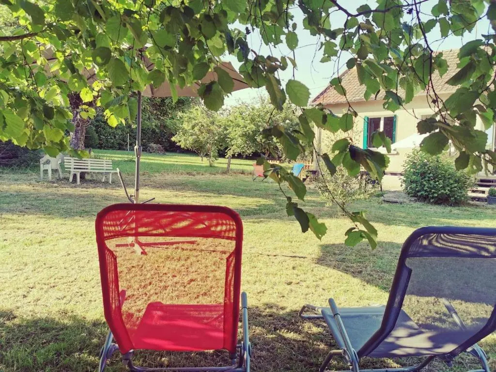 Maison confortable avec vaste jardin à Couleuvre - FR-1-489-284