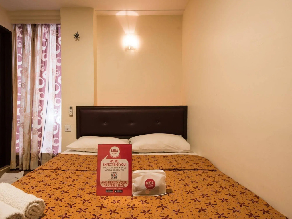 Veenai Hotel