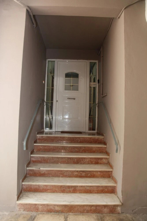 Ariadni s Athenian Apartment