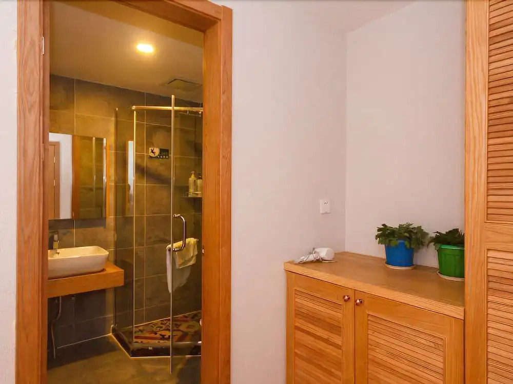 Yue Love Hotel