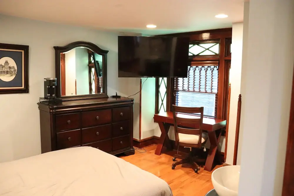VAAST Bed & Breakfast