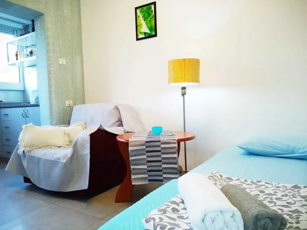 S&L Studio near Rambam & sea