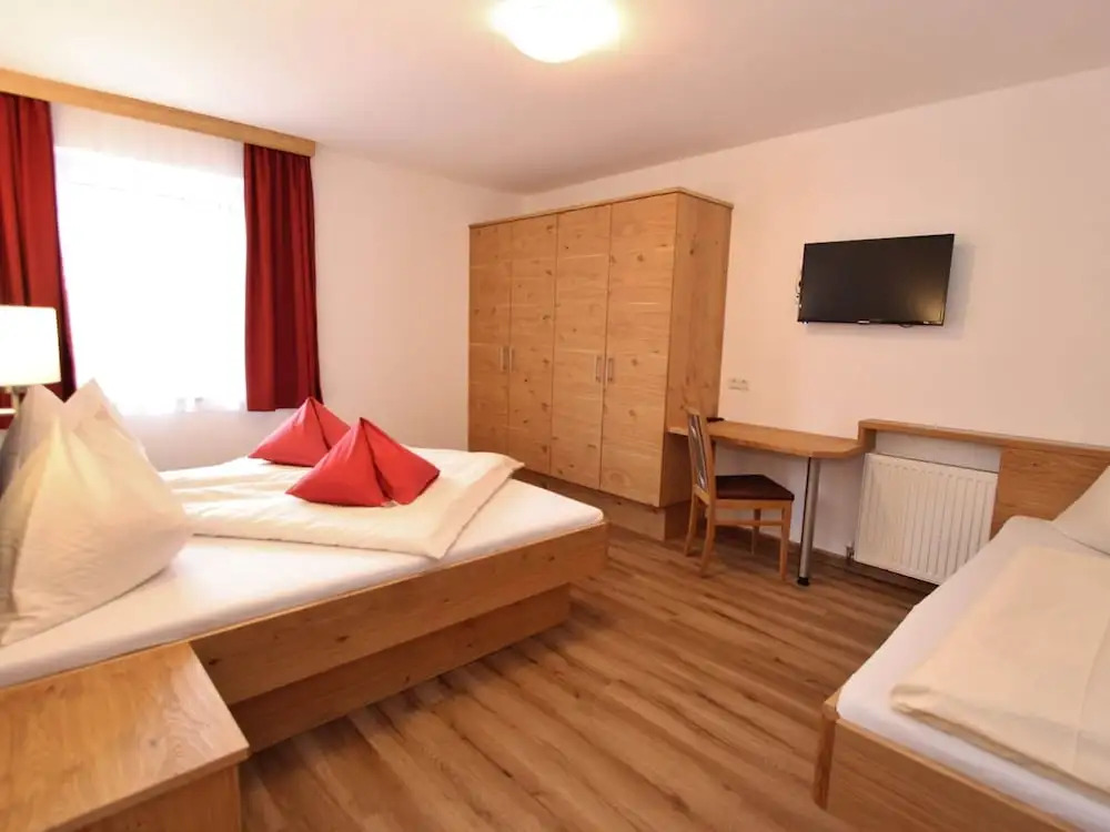 Apartment in Sankt Johann near Ski Area