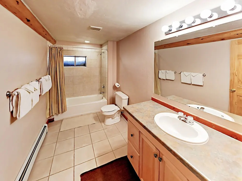 232 Northside Circle Home 12 Bedrooms 8.5 Bathrooms Home