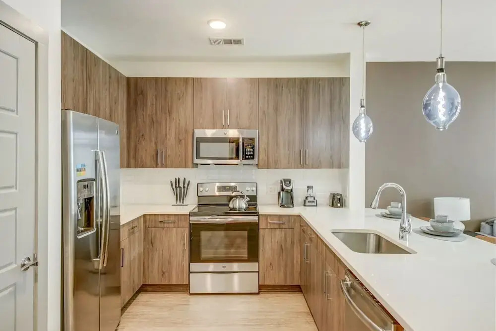 Elegant Apartment in the Avalon