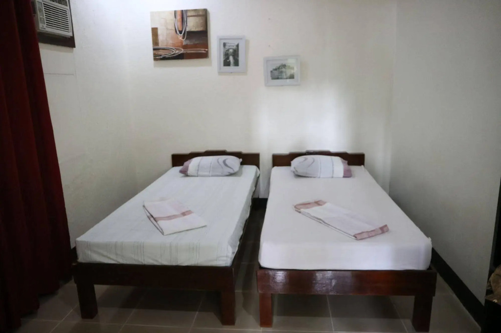 Antonio Village Pension and Cafe