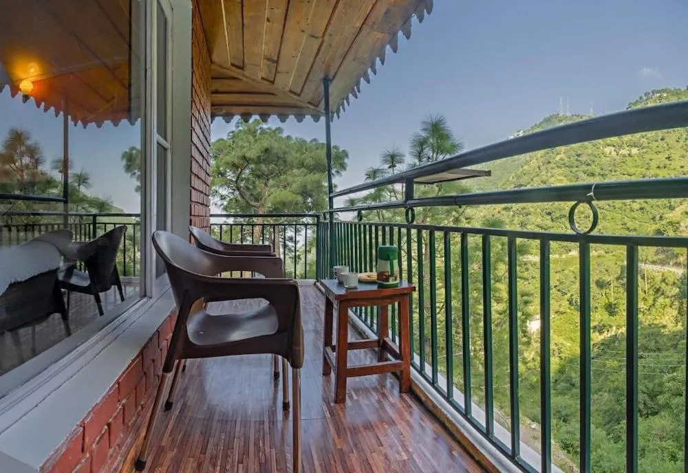 Safarmaina Resort