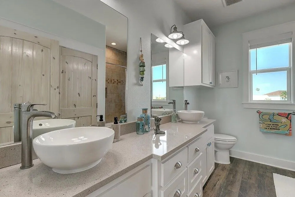 Agarita Shores 3 Bedroom Home by Redawning