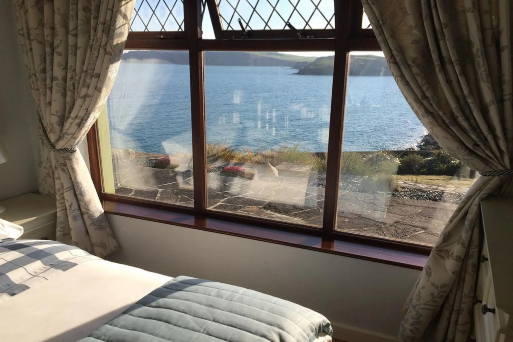 Sandycove House