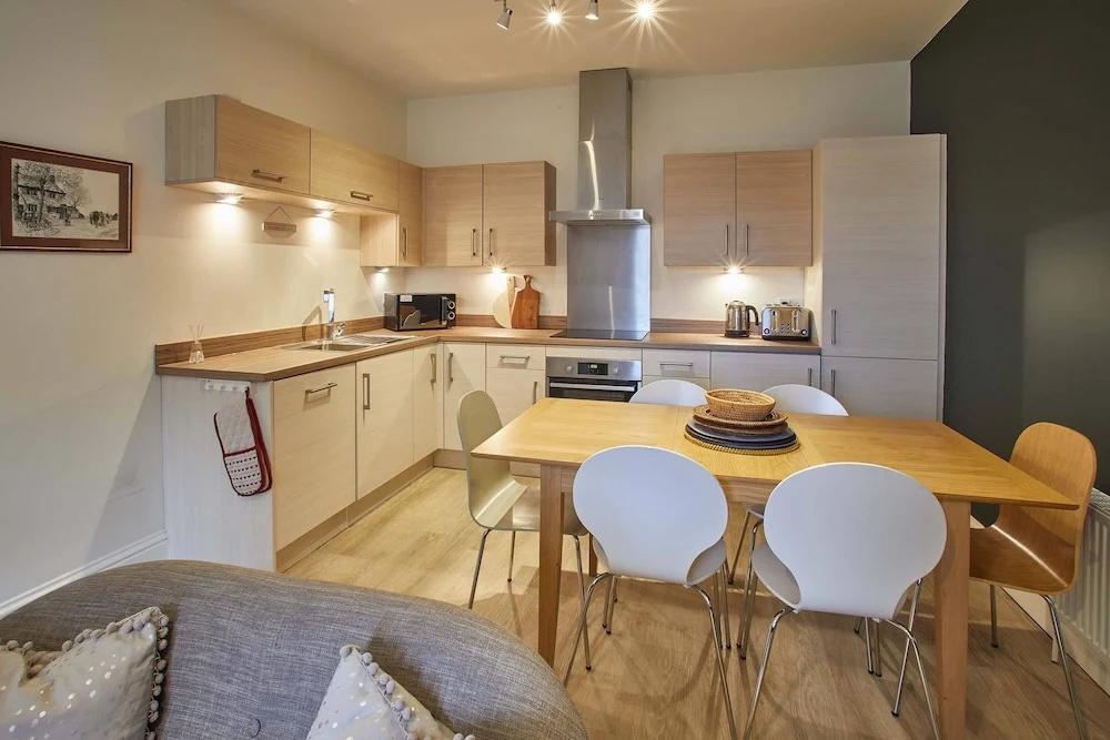 4 Bluebridge Court
