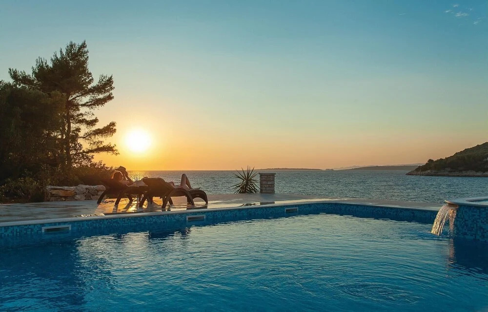 Amazing Home in Poplat With Wifi and 2 Bedrooms