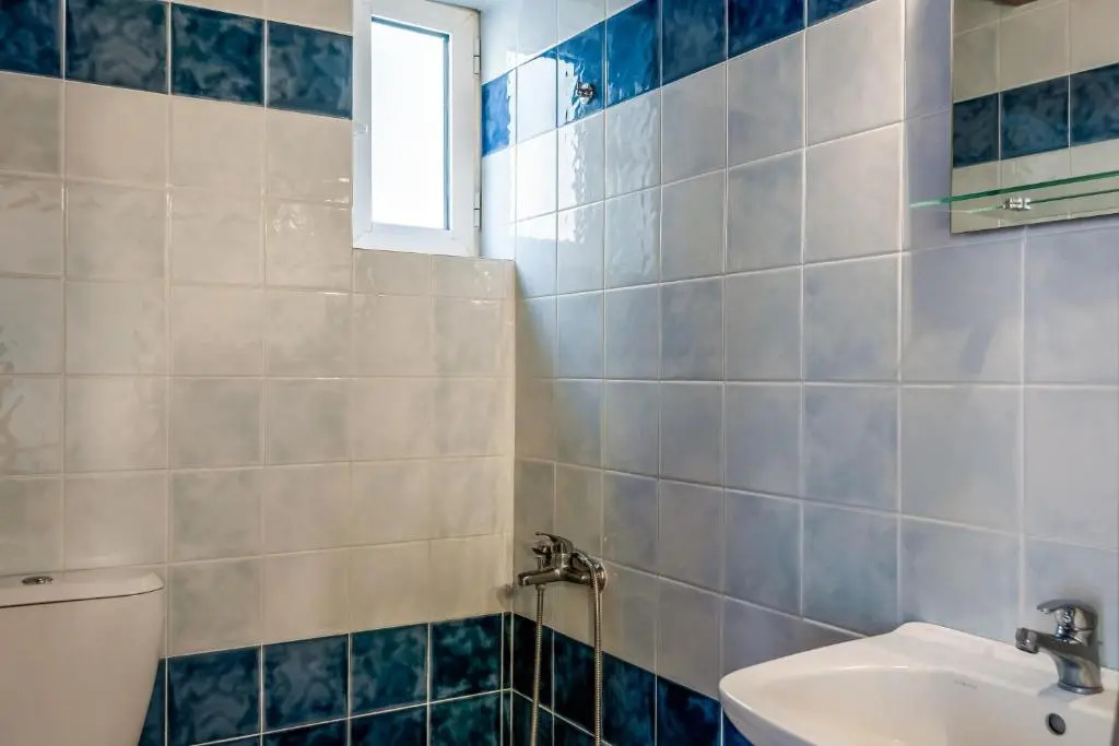 APARTMENT3 50metres from THE sea 'NEW LISTING'