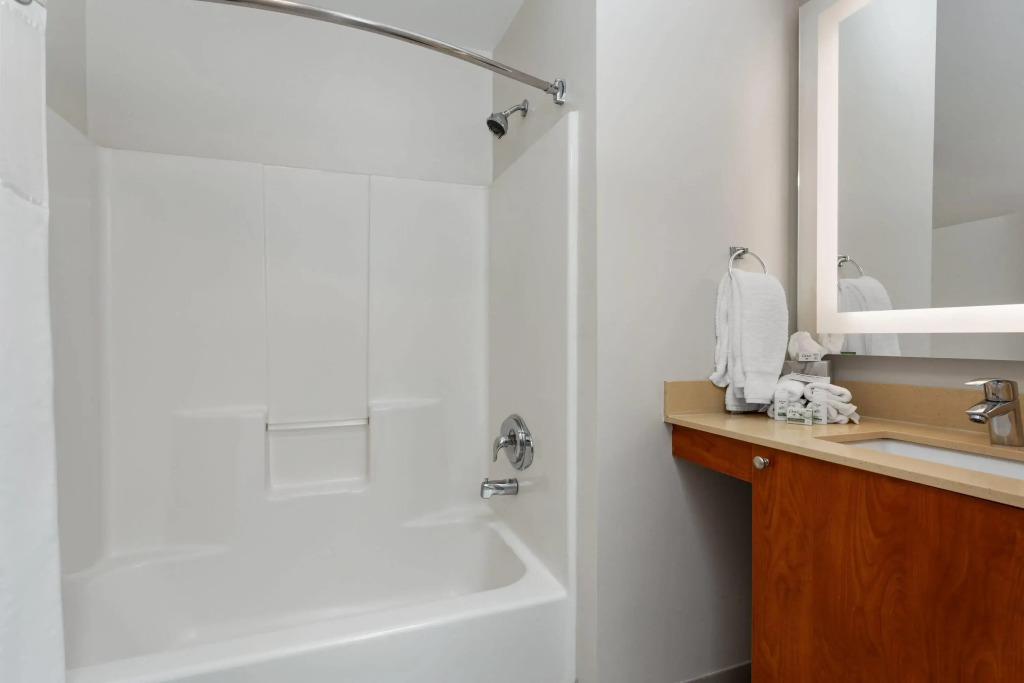 Hawthorn Extended Stay by Wyndham Naples