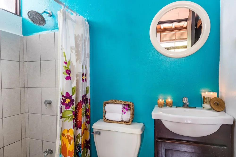 ALAJUELA CITY Hotel & Guest House