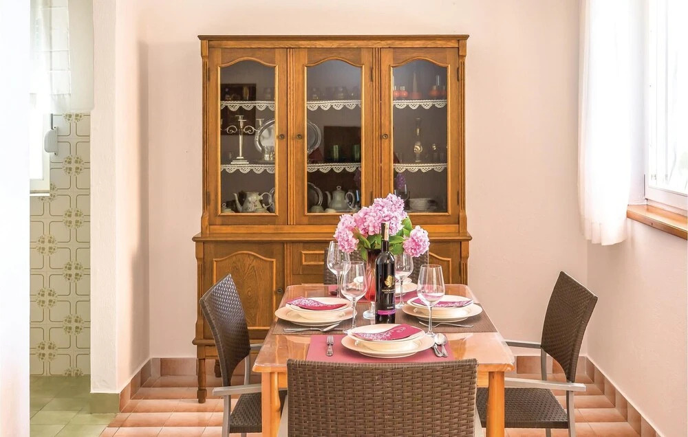Amazing Apartment in Tucepi With 2 Bedrooms and Wifi